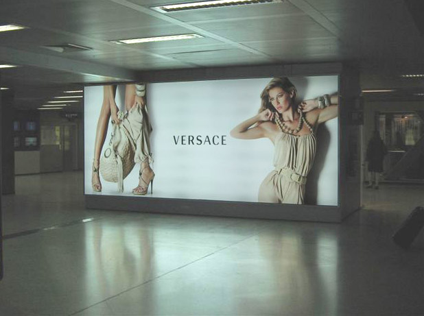 impianto luminoso di alta qualità ubicato presso l'aeroporto di Milano Linate