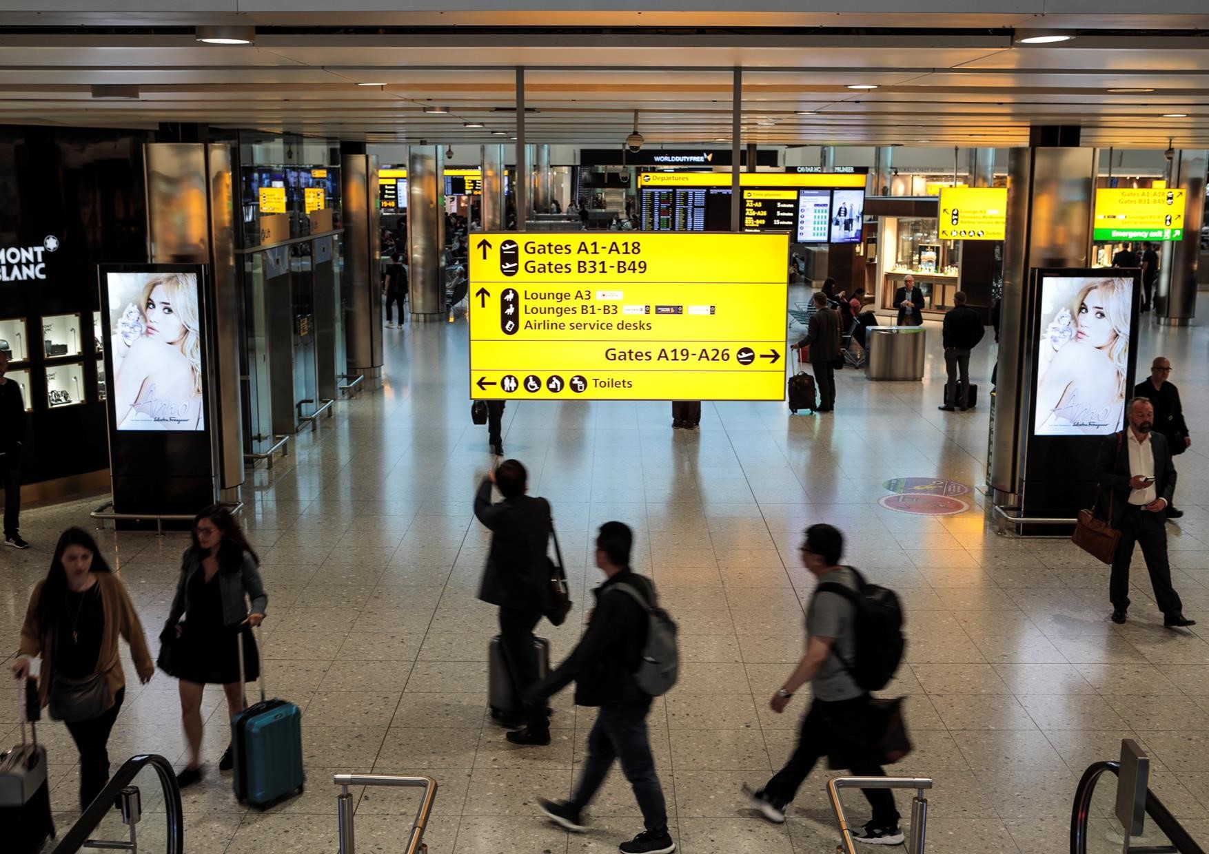 spazi pubblicitari digitali in aeroporto a Londra