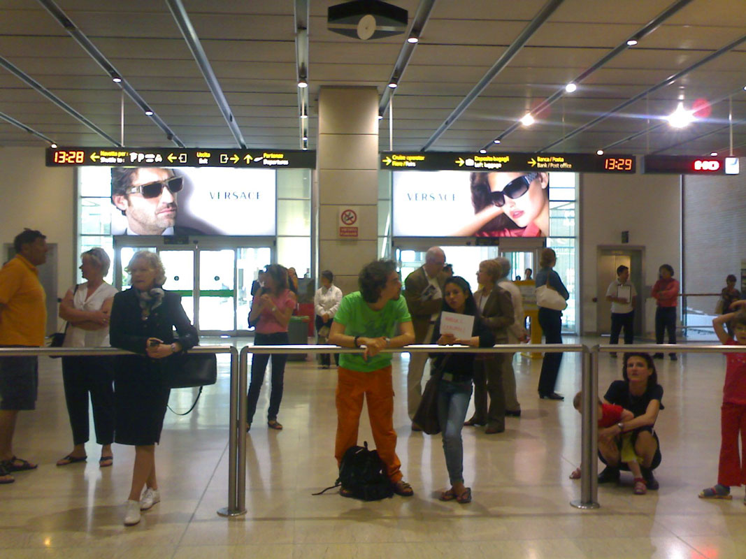 pubblicita in aeroporto di Roma fiumicino